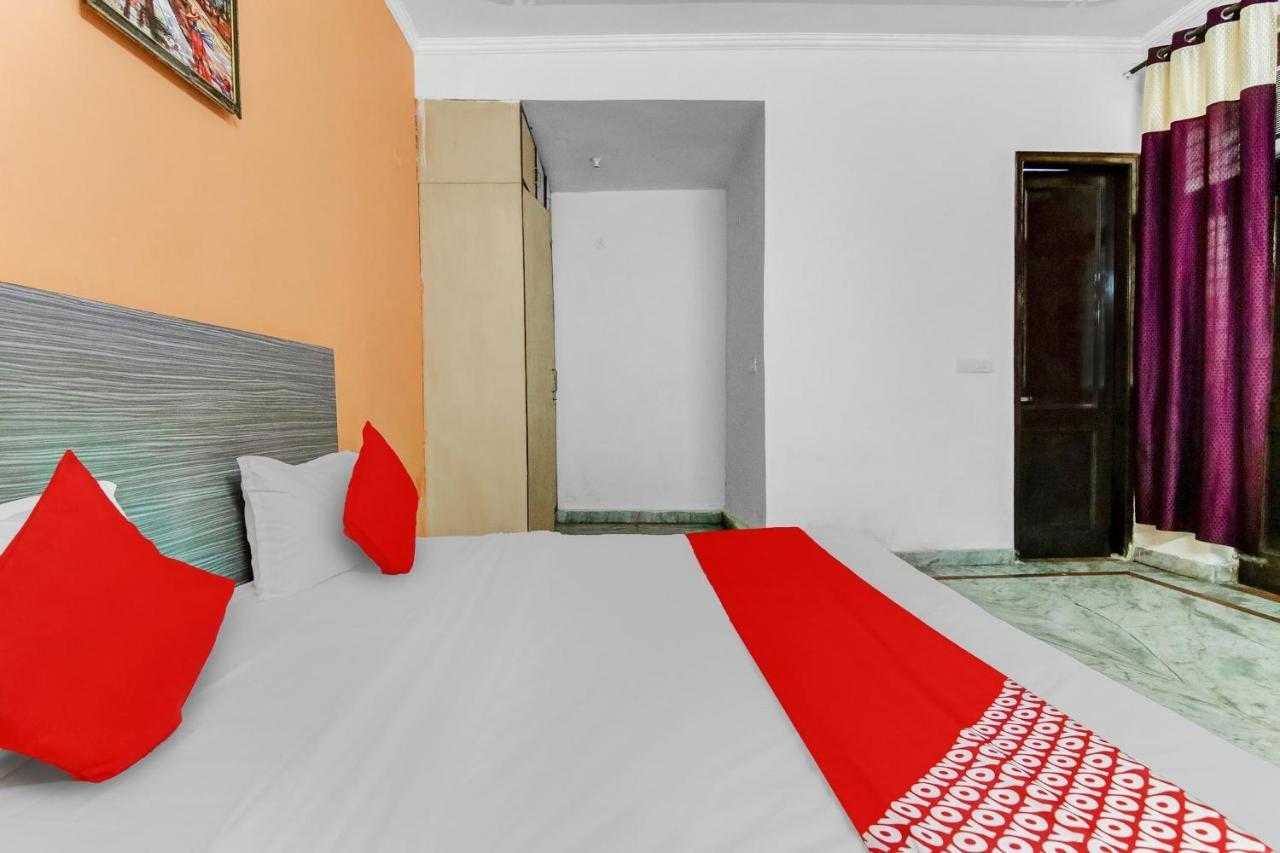 Hotel O Orlov Noida Eksteriør billede