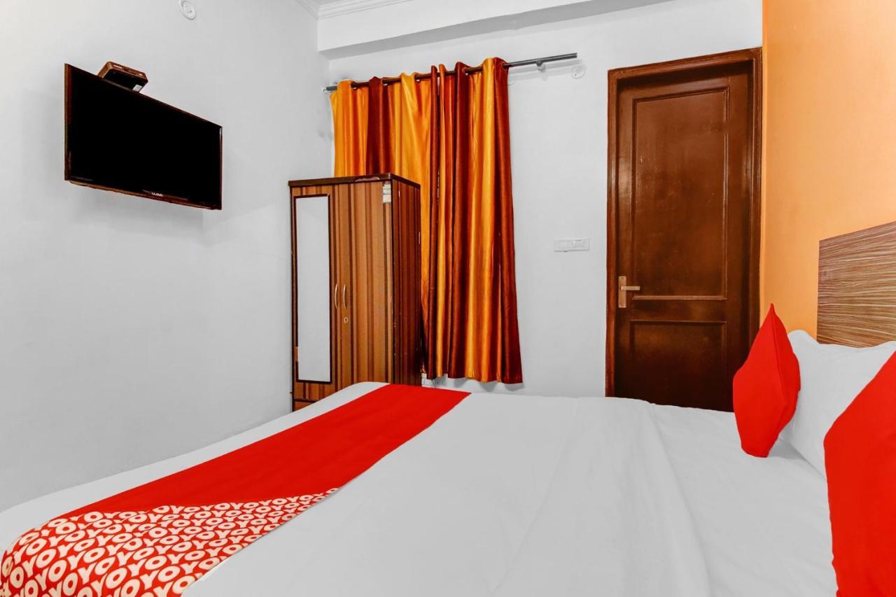 Hotel O Orlov Noida Eksteriør billede