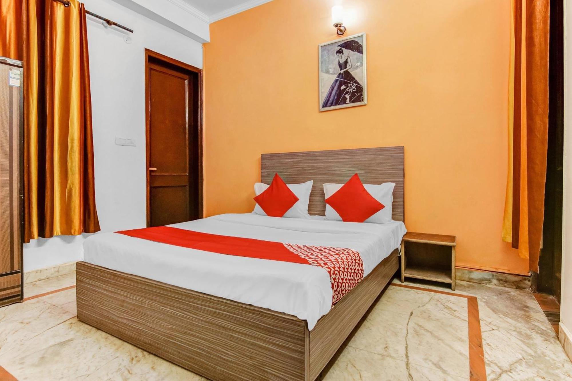 Hotel O Orlov Noida Eksteriør billede