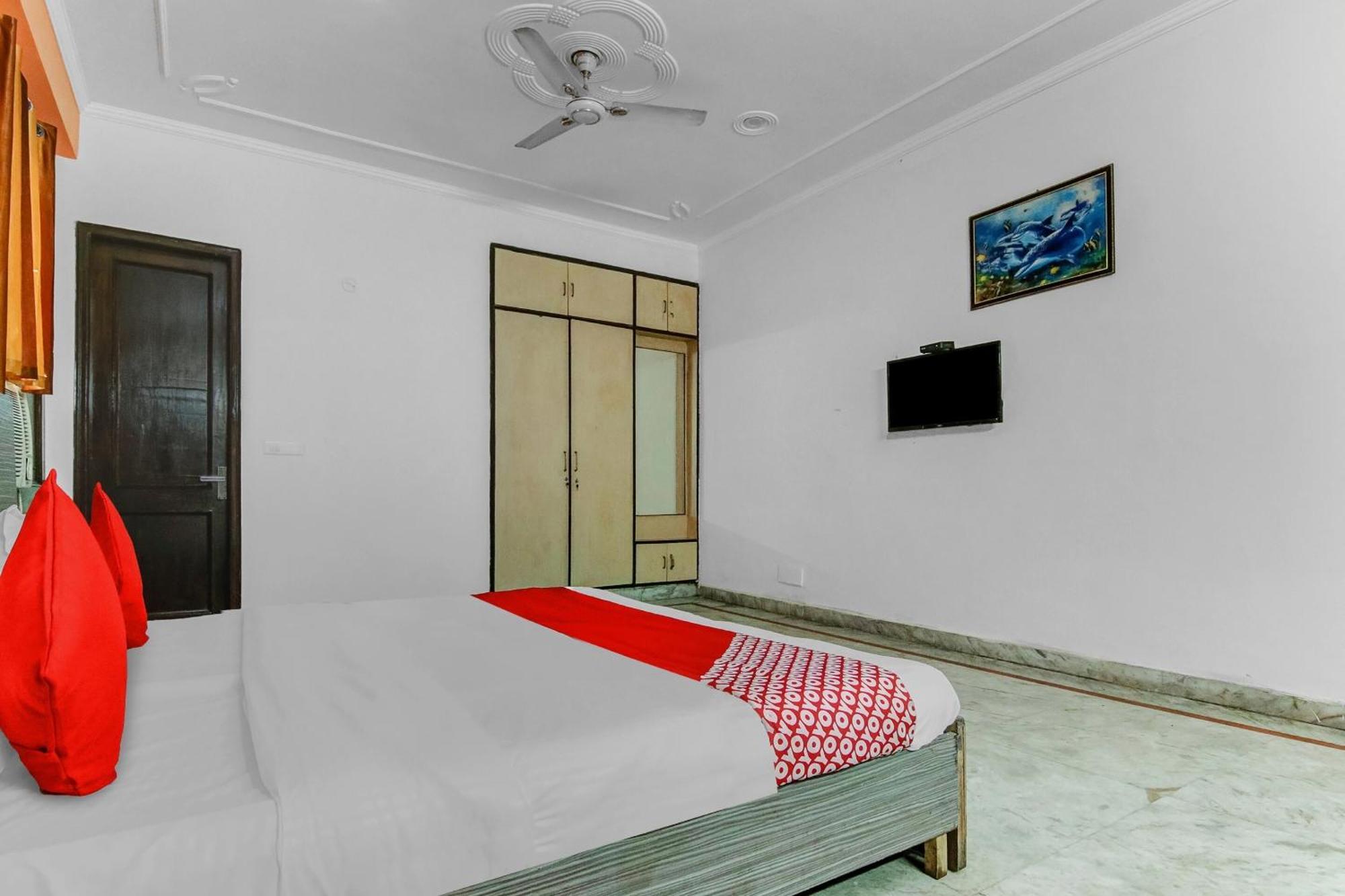 Hotel O Orlov Noida Eksteriør billede