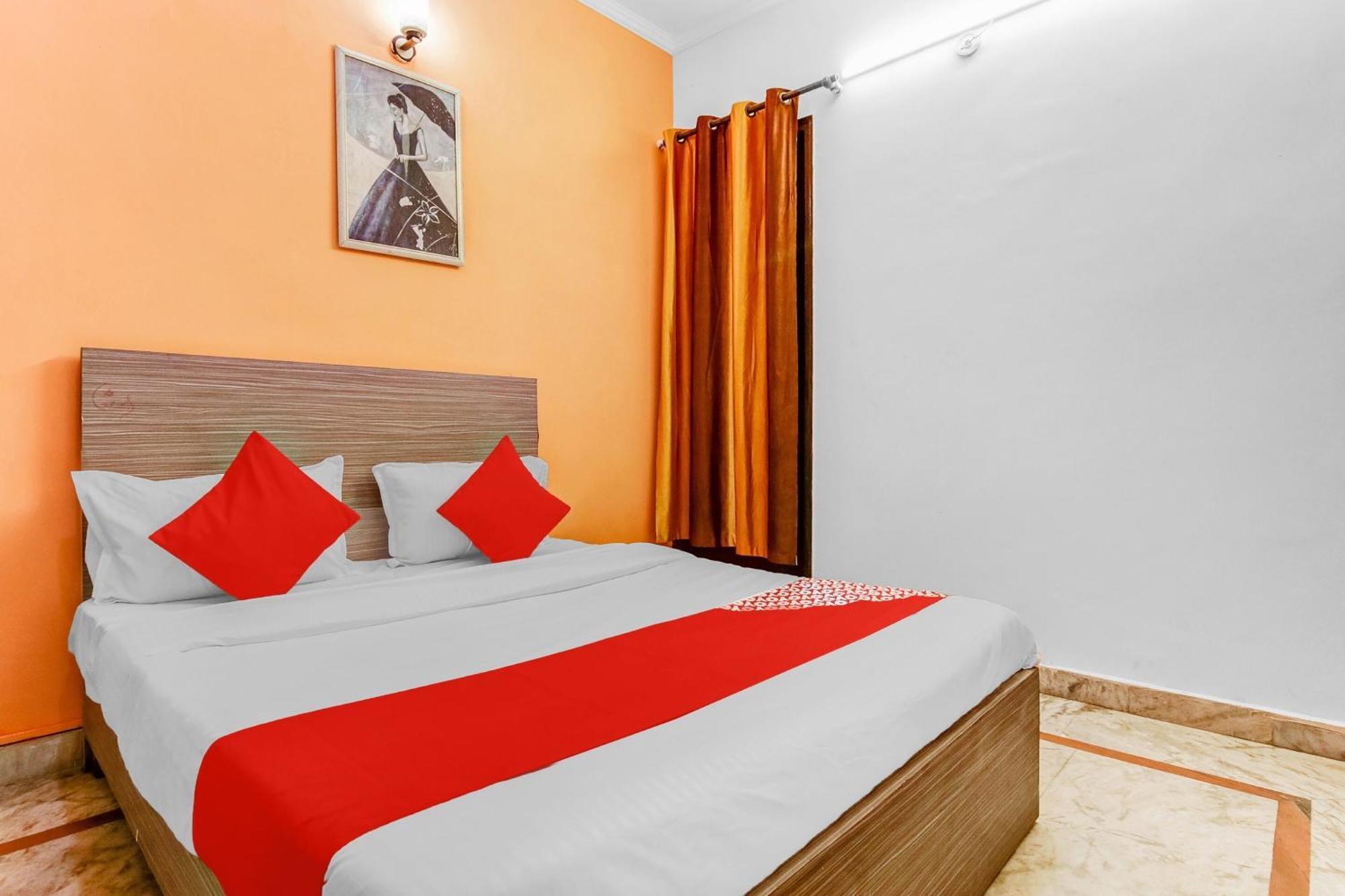 Hotel O Orlov Noida Eksteriør billede