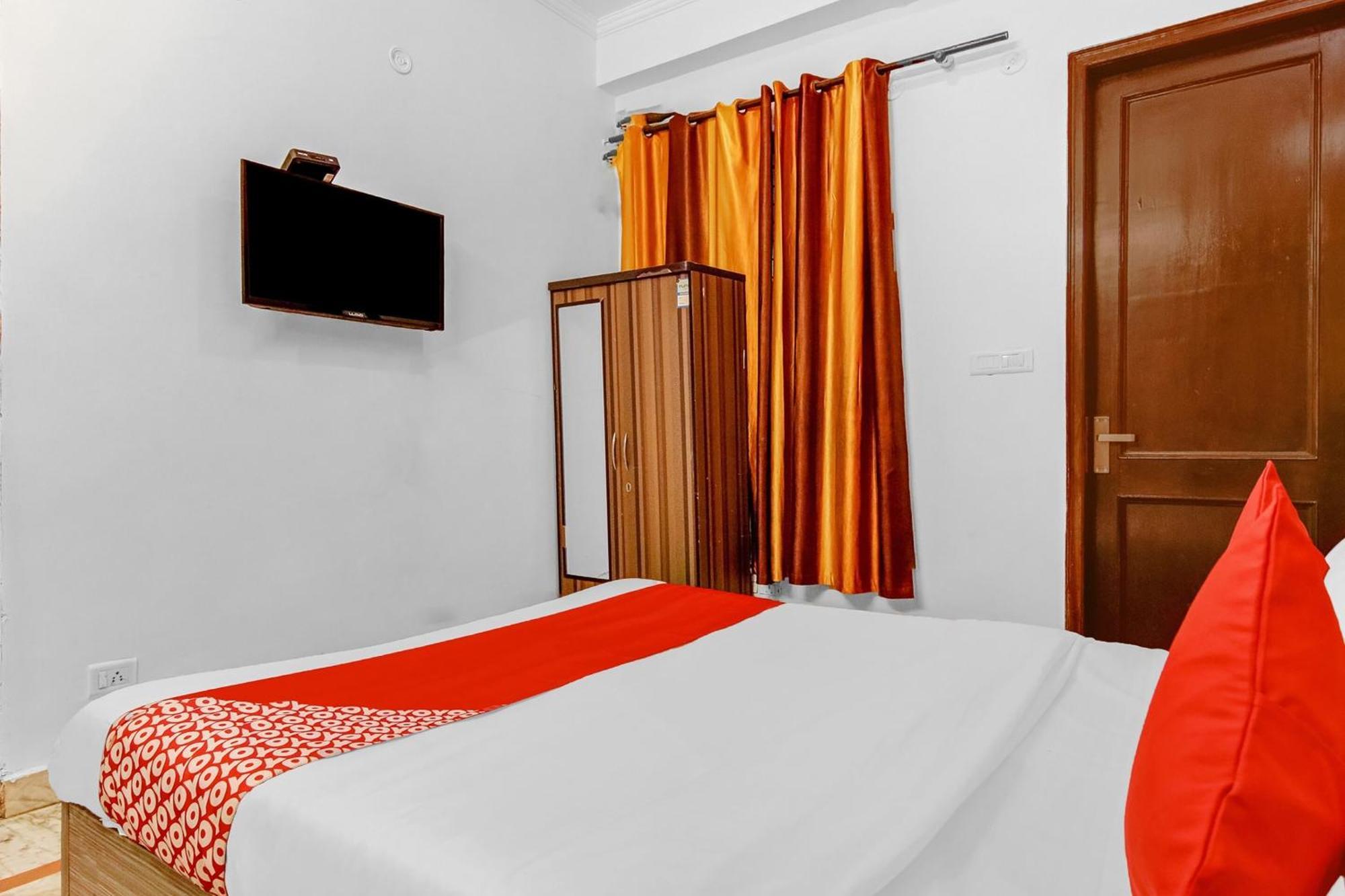 Hotel O Orlov Noida Eksteriør billede